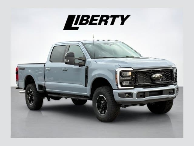 2026 Ford Super Duty F-250 SRW LARIAT — photo 1 of 38