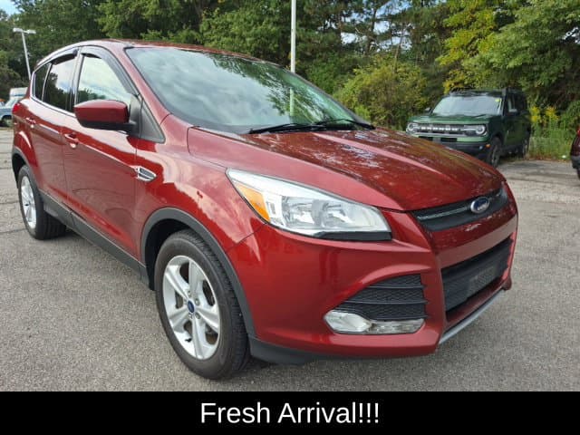 2016 Ford Escape SE — photo 1 of 14