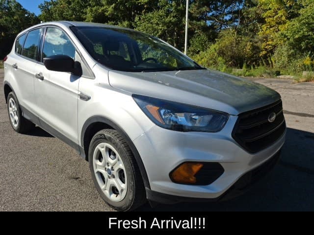 2019 Ford Escape S — photo 1 of 14