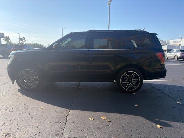 2019 Ford Expedition Limited — photo 1 of 16