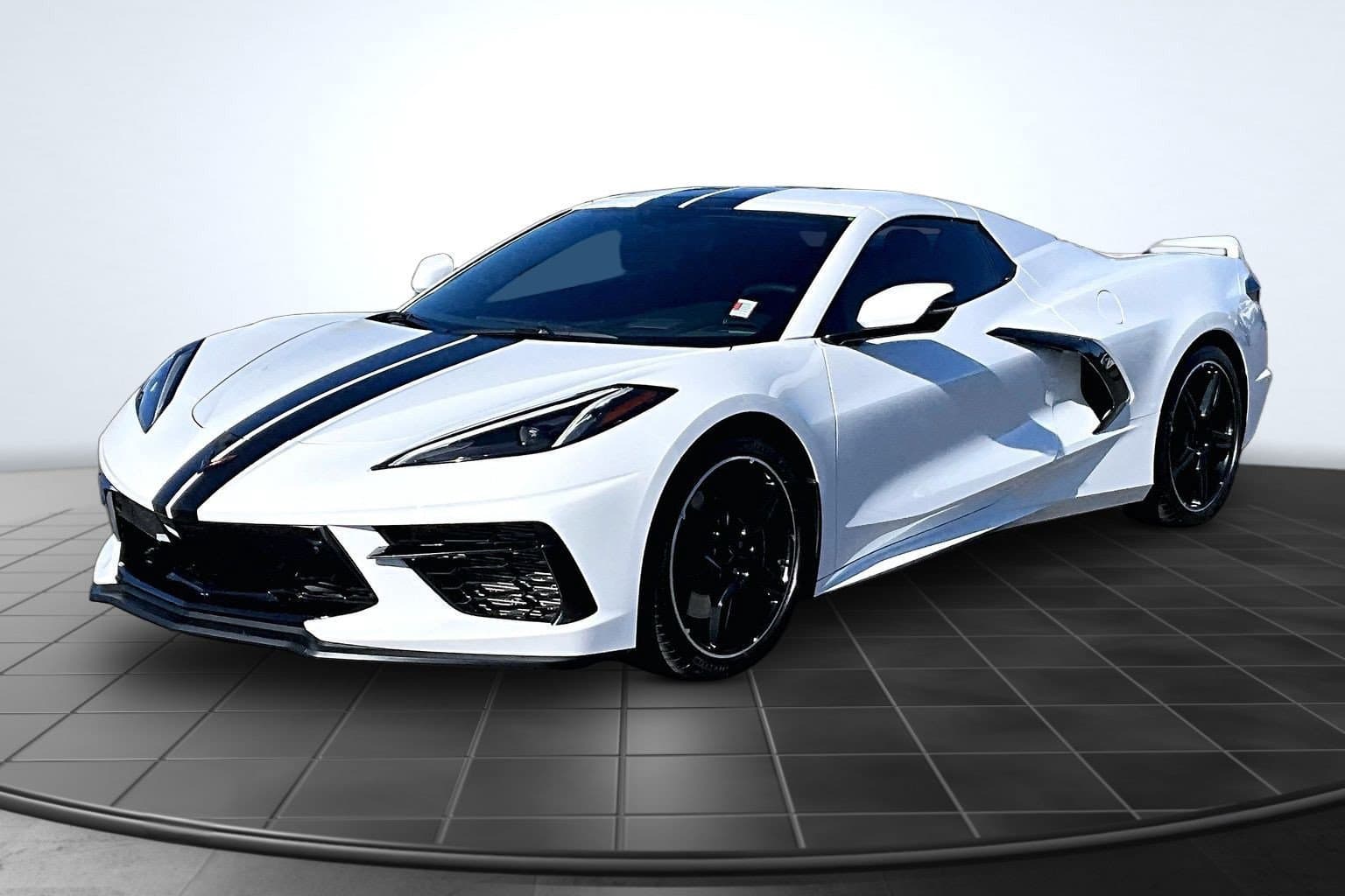 2022 Chevrolet Corvette 2LT — photo 1 of 35