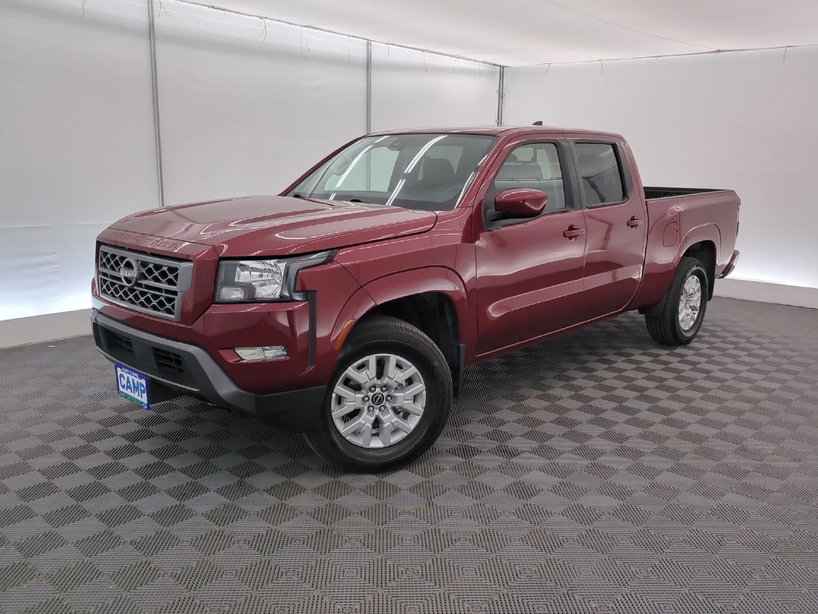 2024 Nissan Frontier SV — photo 1 of 35