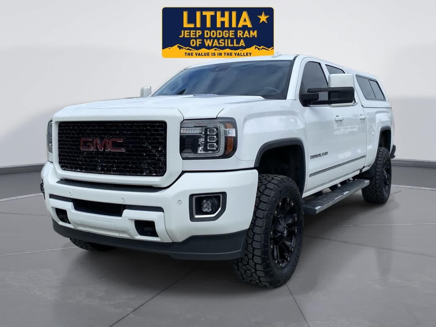 2016 GMC Sierra 2500HD Denali — photo 1 of 28