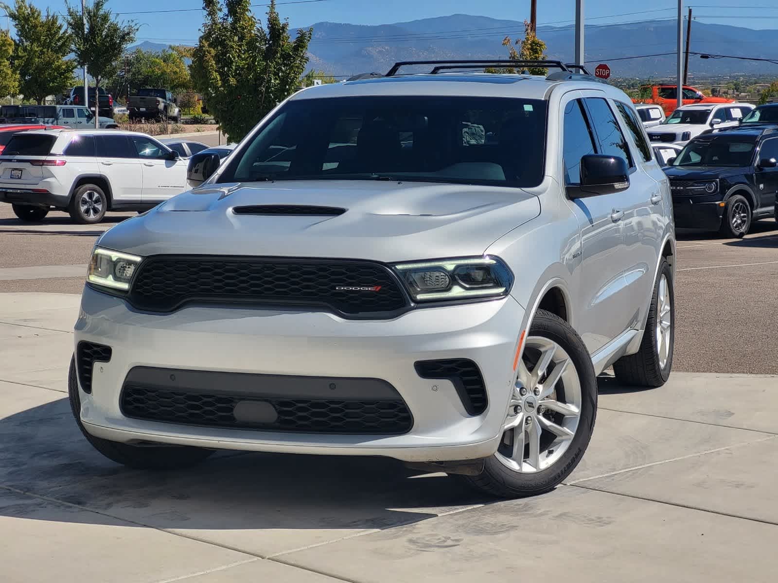 2024 Dodge Durango R/T — photo 1 of 32