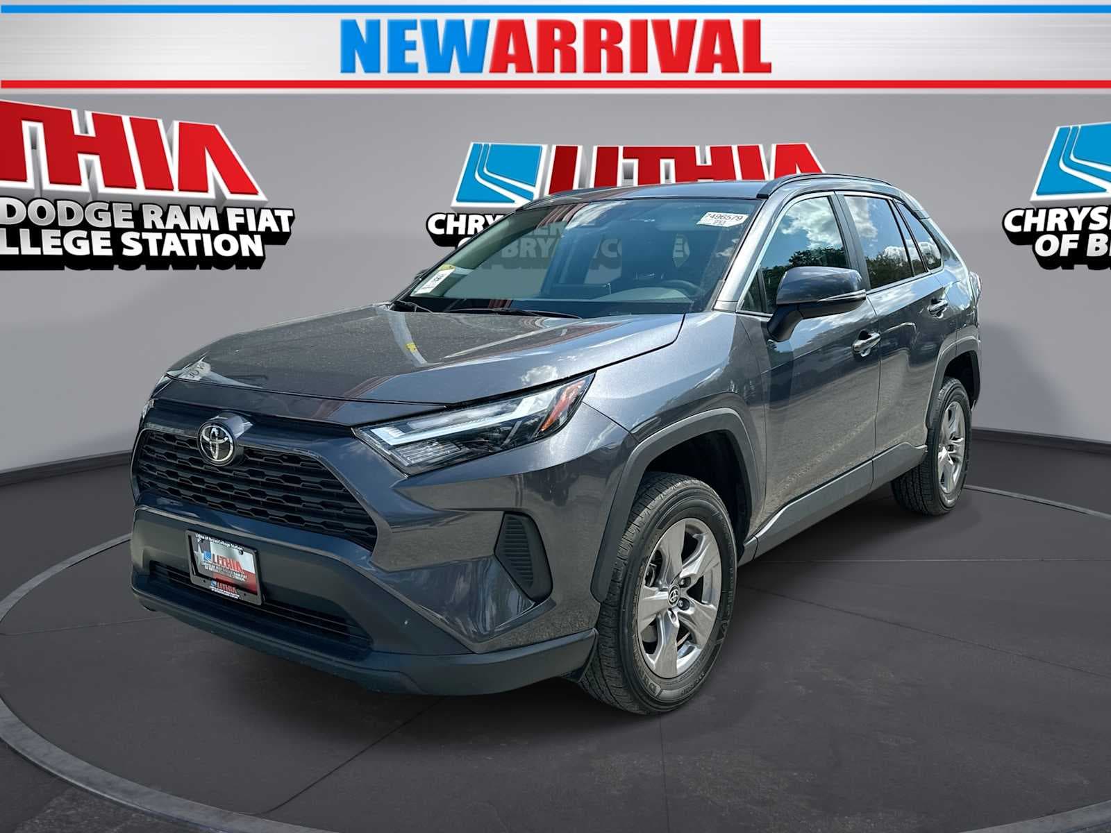 2025 Toyota RAV4 XLE — photo 1 of 6