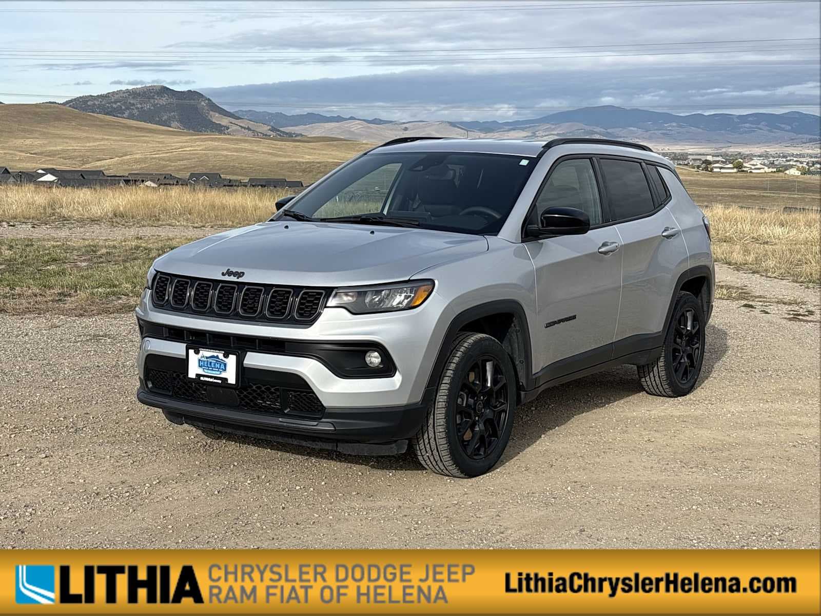 2025 Jeep Compass Latitude — photo 1 of 36