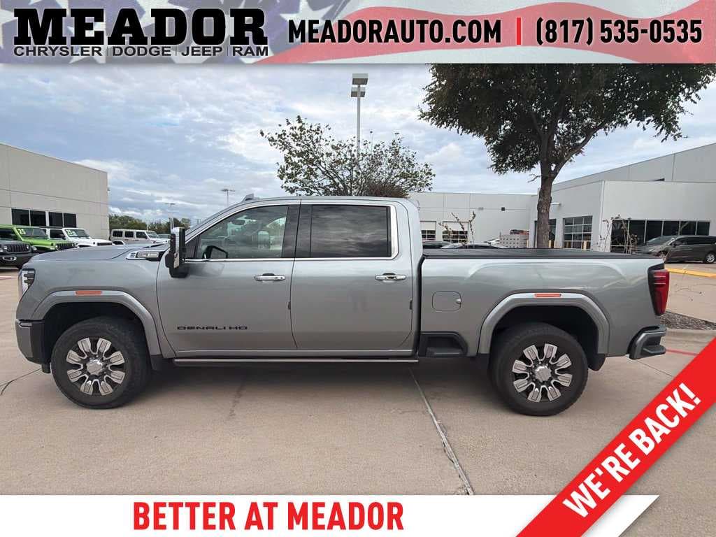 2024 GMC Sierra 2500HD Denali — photo 1 of 3