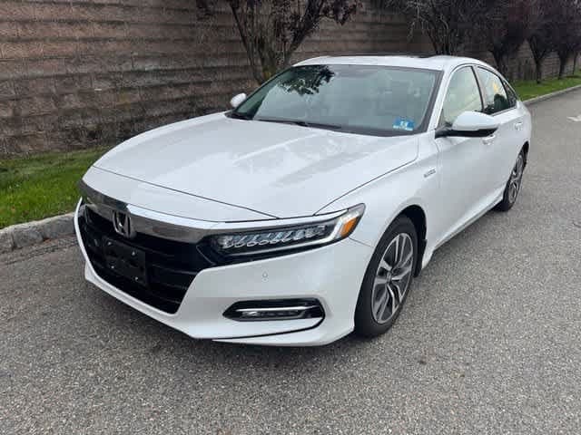 2019 Honda Accord Hybrid Touring — photo 1 of 9