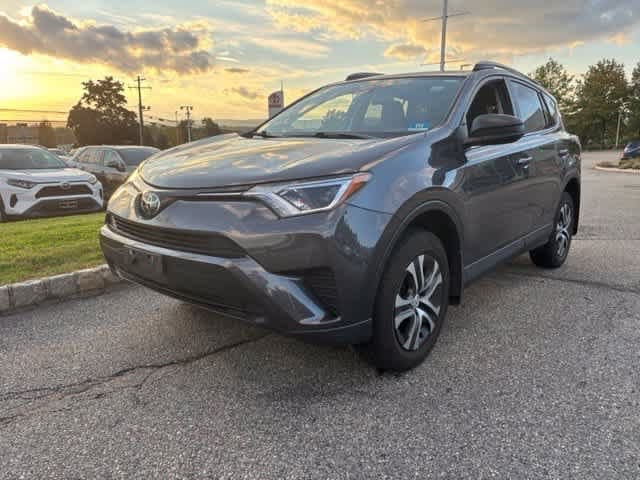 2018 Toyota RAV4 LE — photo 1 of 10