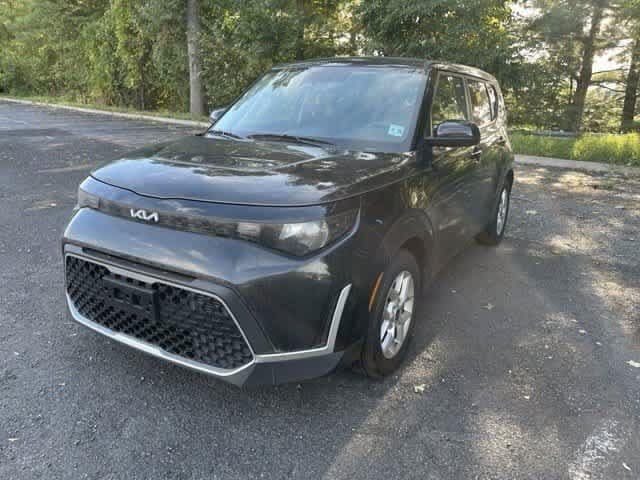 2024 Kia Soul LX — photo 1 of 9