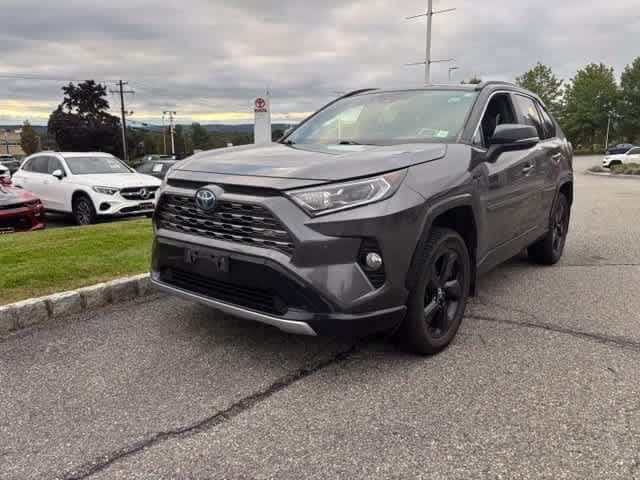 2020 Toyota RAV4 Hybrid XSE — photo 1 of 10