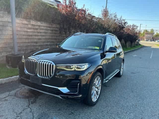 2019 BMW X7 xDrive40i — photo 1 of 9