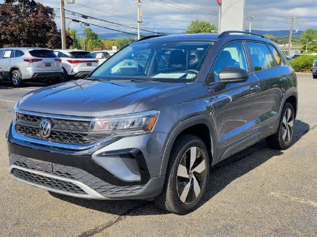 2023 Volkswagen Taos Base — photo 1 of 9