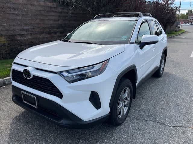 2025 Toyota RAV4 XLE — photo 1 of 9