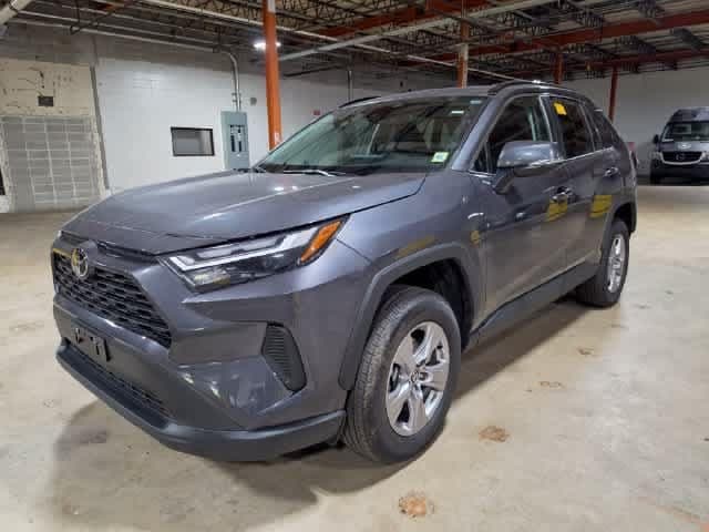 2025 Toyota RAV4 XLE — photo 1 of 9