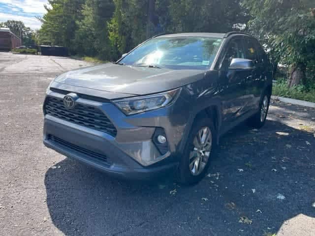 2021 Toyota RAV4 XLE Premium — photo 1 of 9
