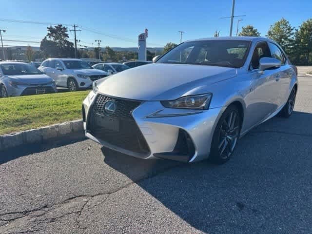 2019 Lexus IS IS 300 — photo 1 of 10