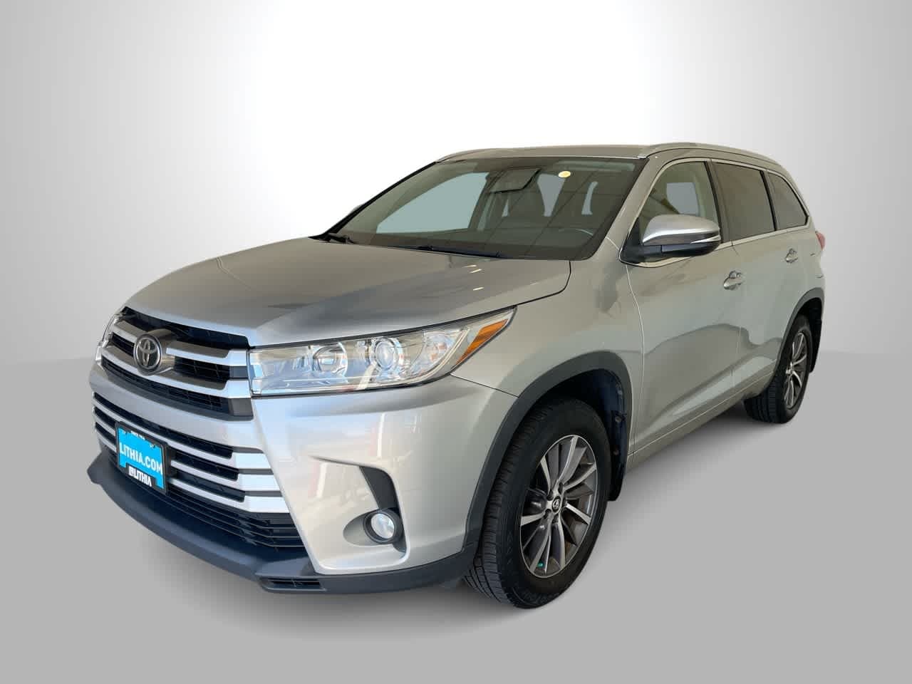 2017 Toyota Highlander XLE — photo 1 of 29