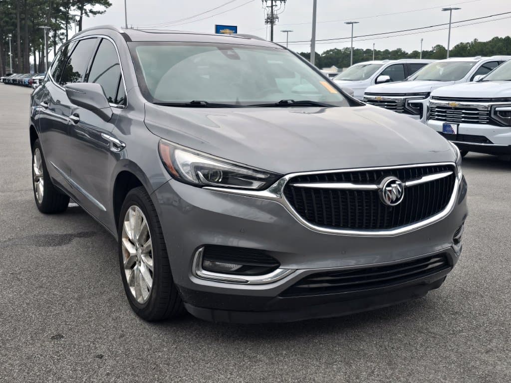 2018 Buick Enclave Base — photo 1 of 28