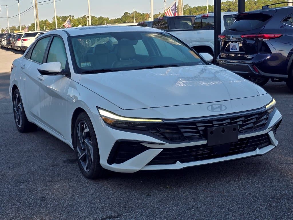 2025 Hyundai Elantra Limited — photo 1 of 27