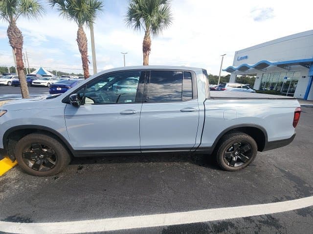 2025 Honda Ridgeline Black Edition — photo 1 of 3
