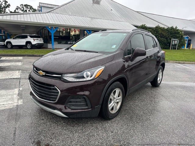 2020 Chevrolet Trax LT — photo 1 of 13