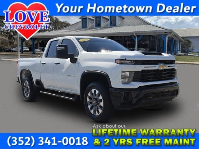 2025 Chevrolet Silverado 2500HD Custom — photo 1 of 36