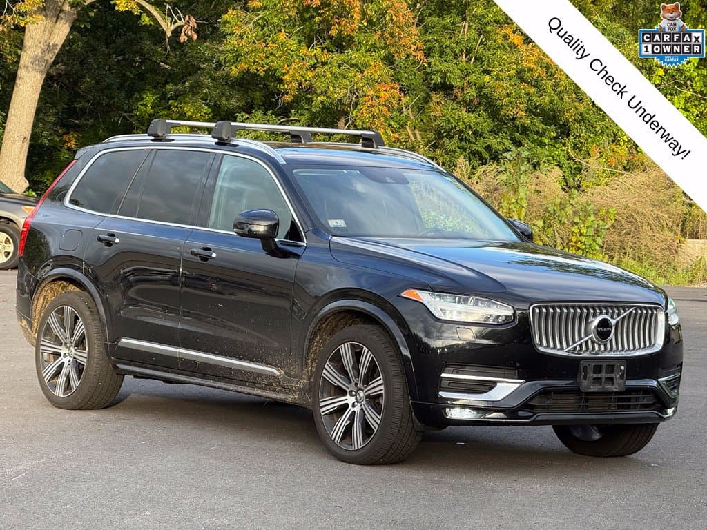 2021 Volvo XC90 Inscription — photo 1 of 12