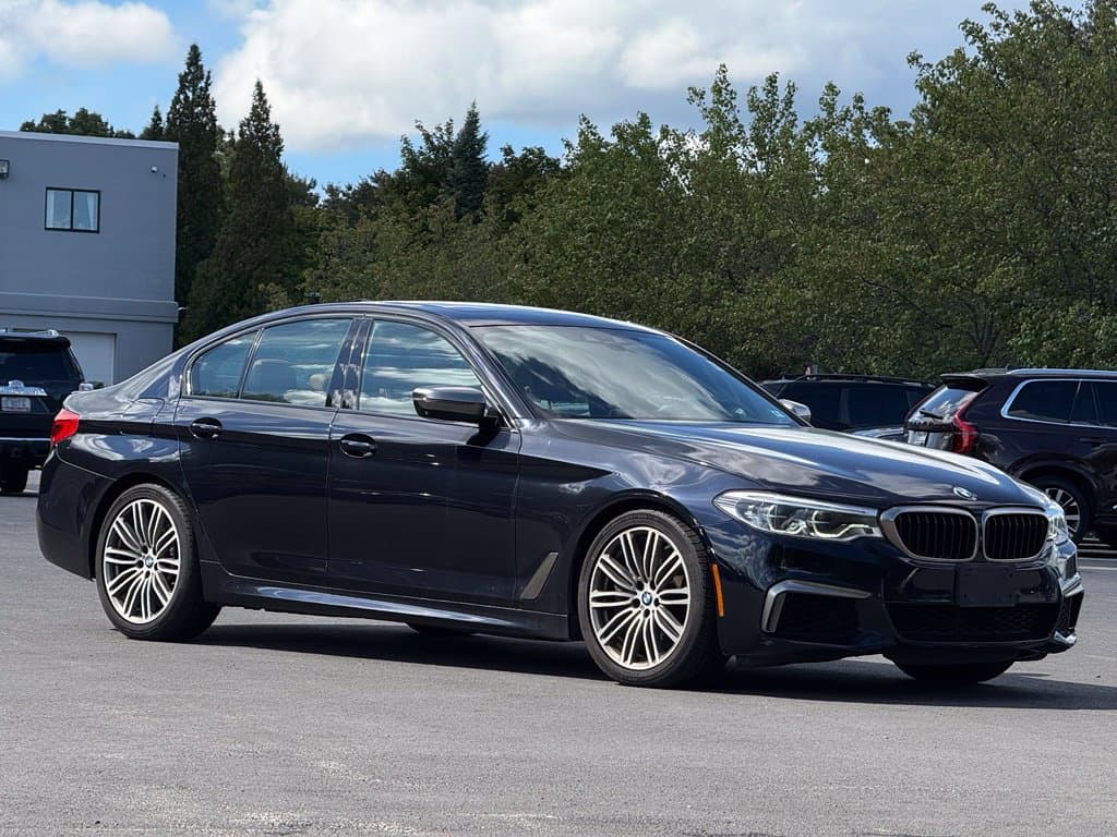 2020 BMW 5 Series M550i xDrive — photo 1 of 18