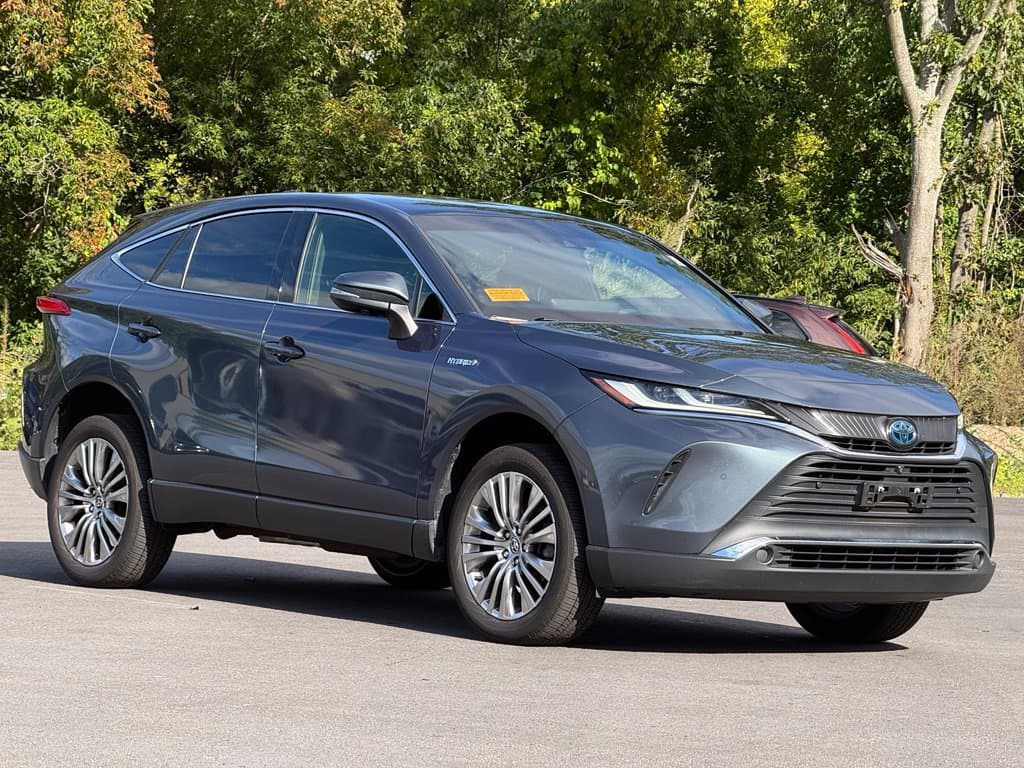2021 Toyota Venza Limited — photo 1 of 16