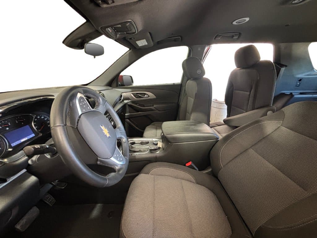 2024 Chevrolet Traverse Limited LT Cloth — photo 1 of 12
