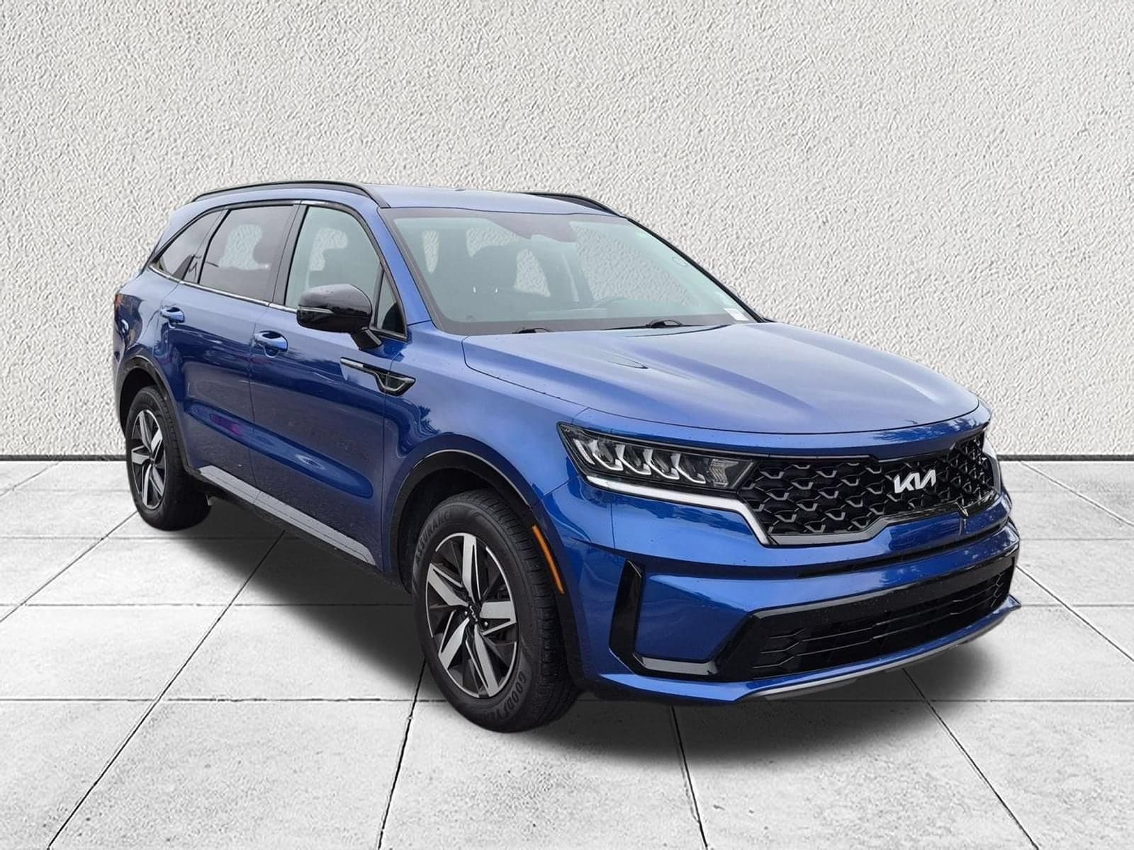 2023 Kia Sorento S — photo 1 of 10