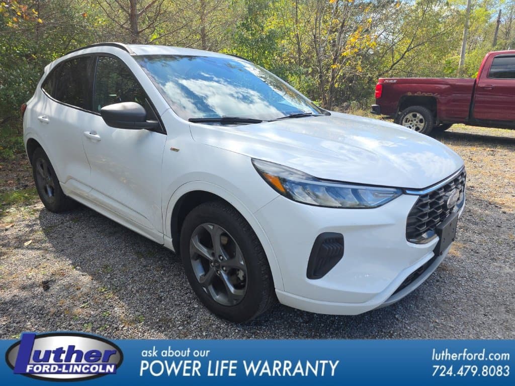 2023 Ford Escape ST-Line — photo 1 of 20