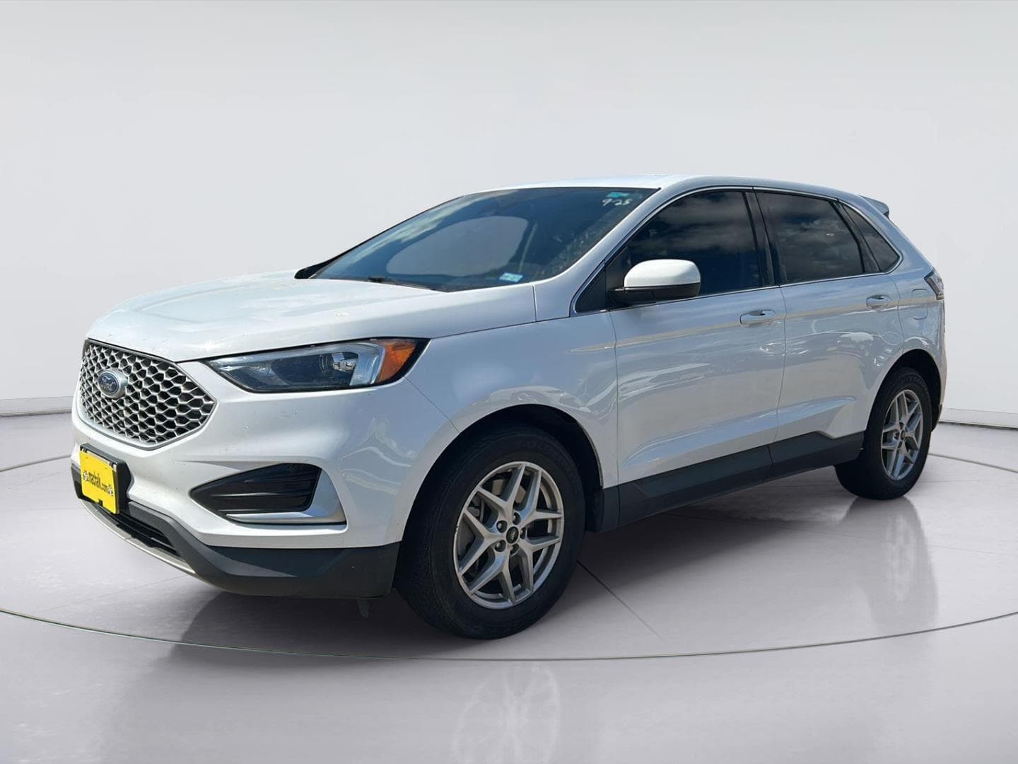 2023 Ford Edge SEL — photo 1 of 10