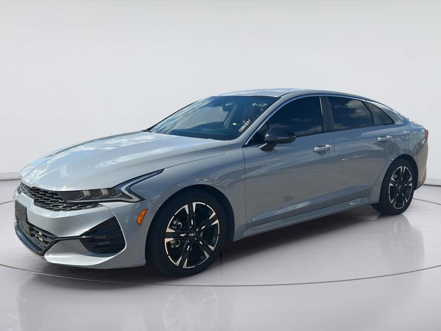 2024 Kia K5 GT-Line — photo 1 of 11
