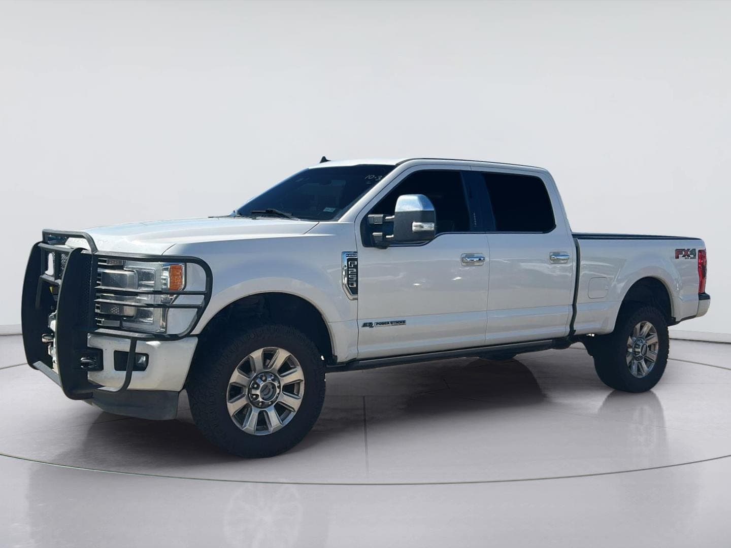 2019 Ford Super Duty F-250 SRW Platinum — photo 1 of 12