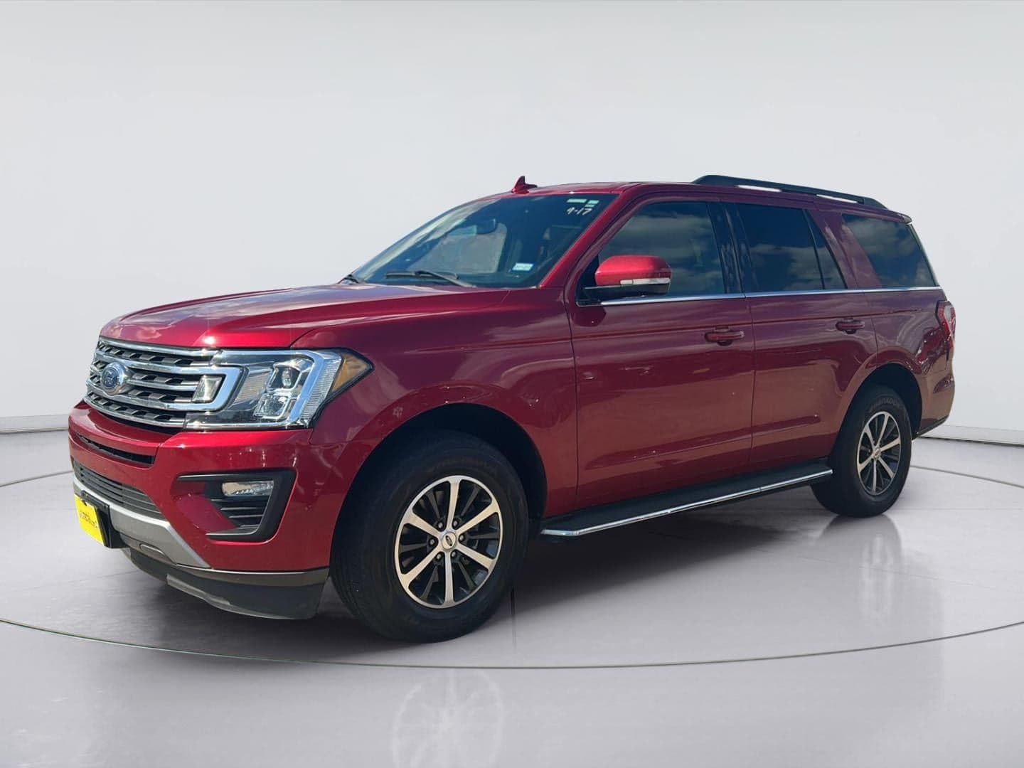 2021 Ford Expedition XLT — photo 1 of 11