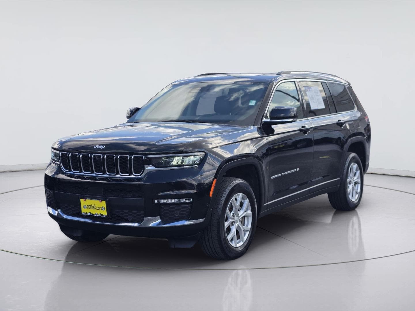 2023 Jeep Grand Cherokee L Limited — photo 1 of 30