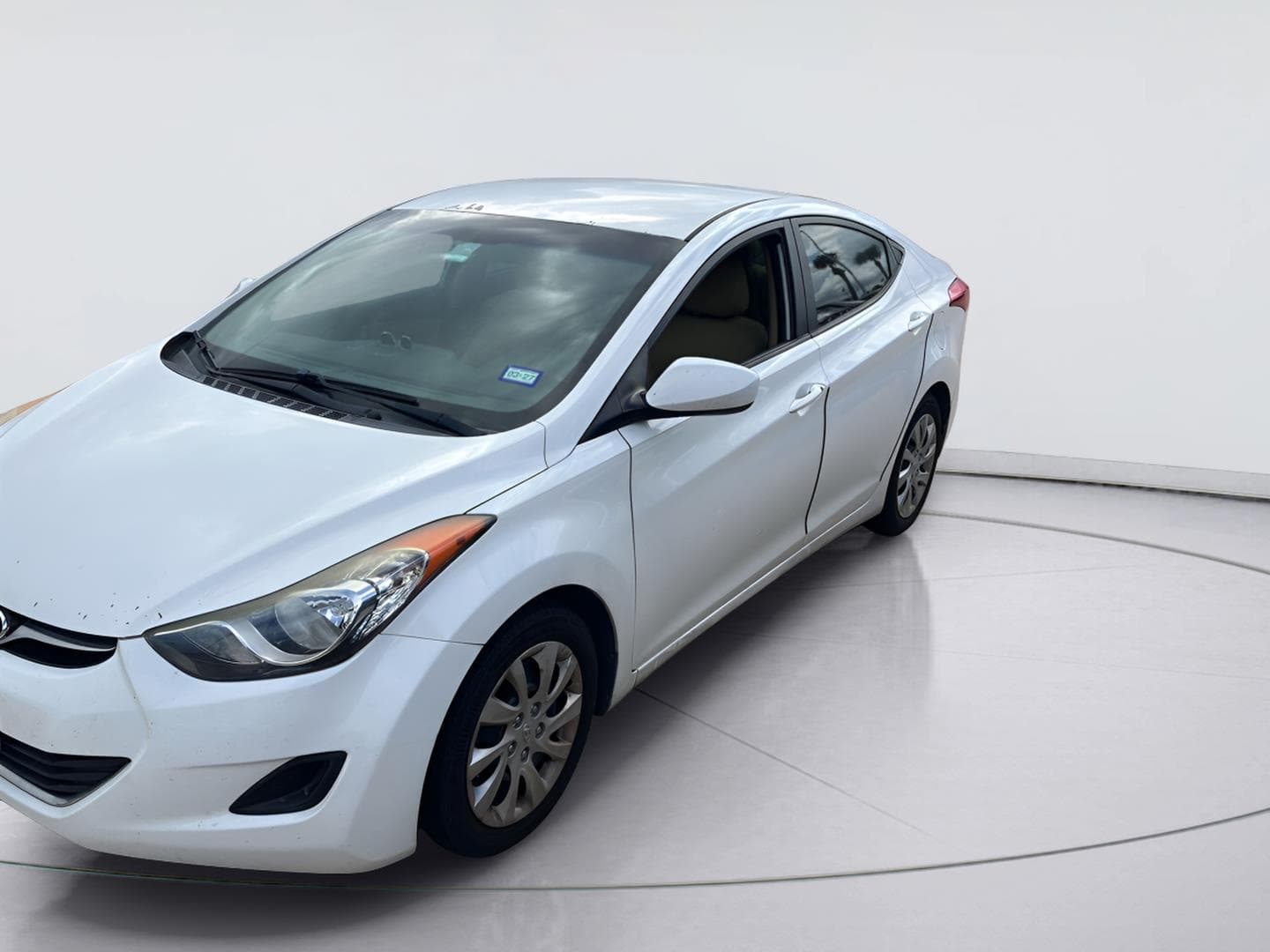 2012 Hyundai Elantra GLS — photo 1 of 4