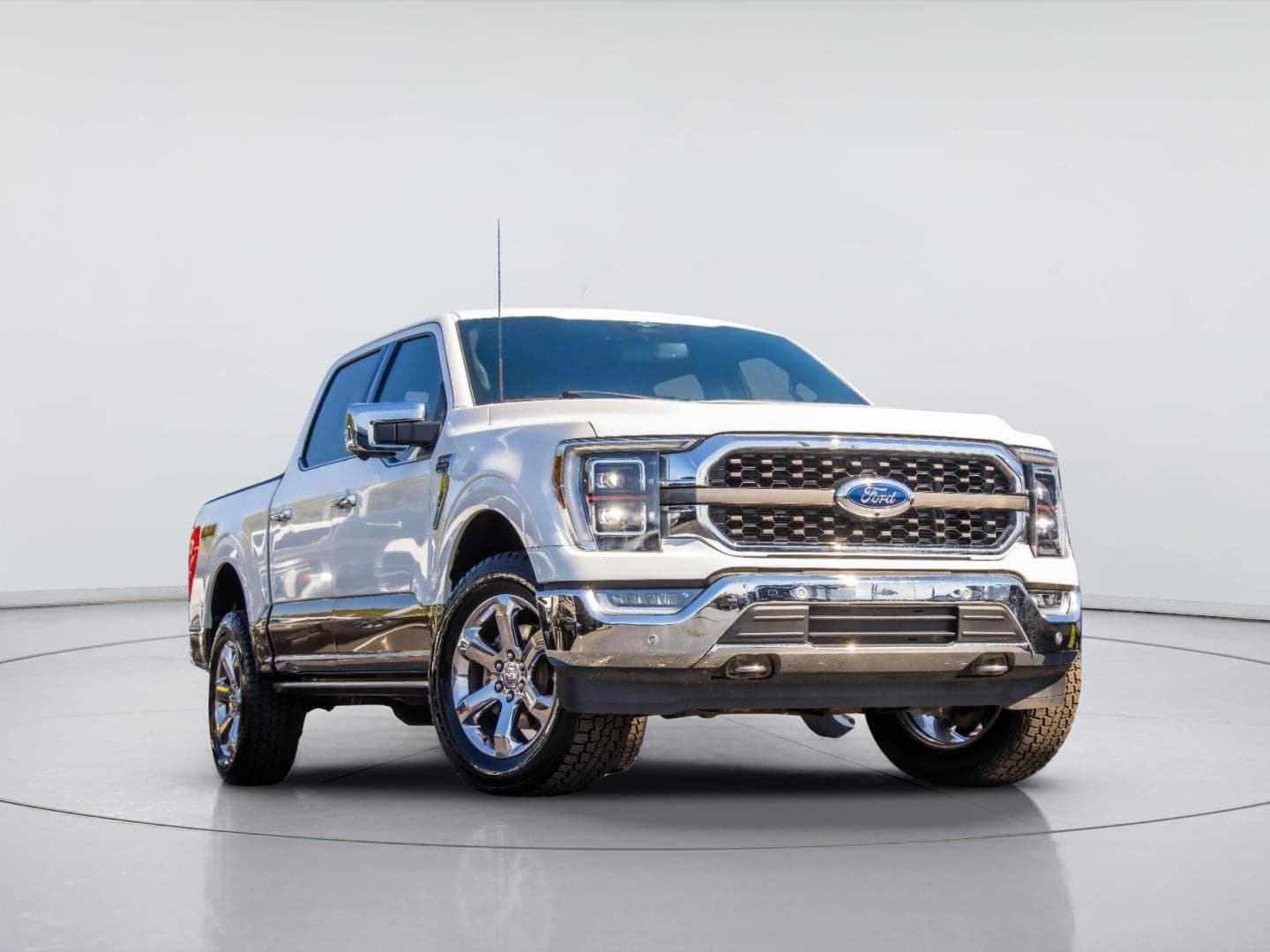 2023 Ford F-150 King Ranch — photo 1 of 15