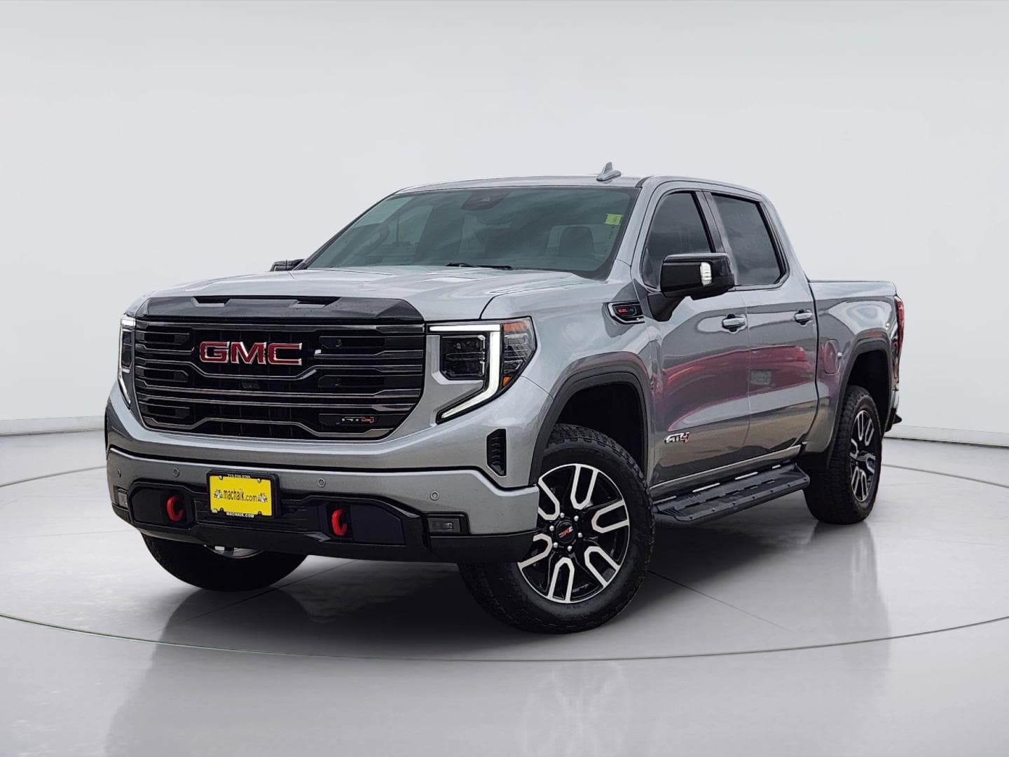 2025 GMC Sierra 1500 AT4 — photo 1 of 32