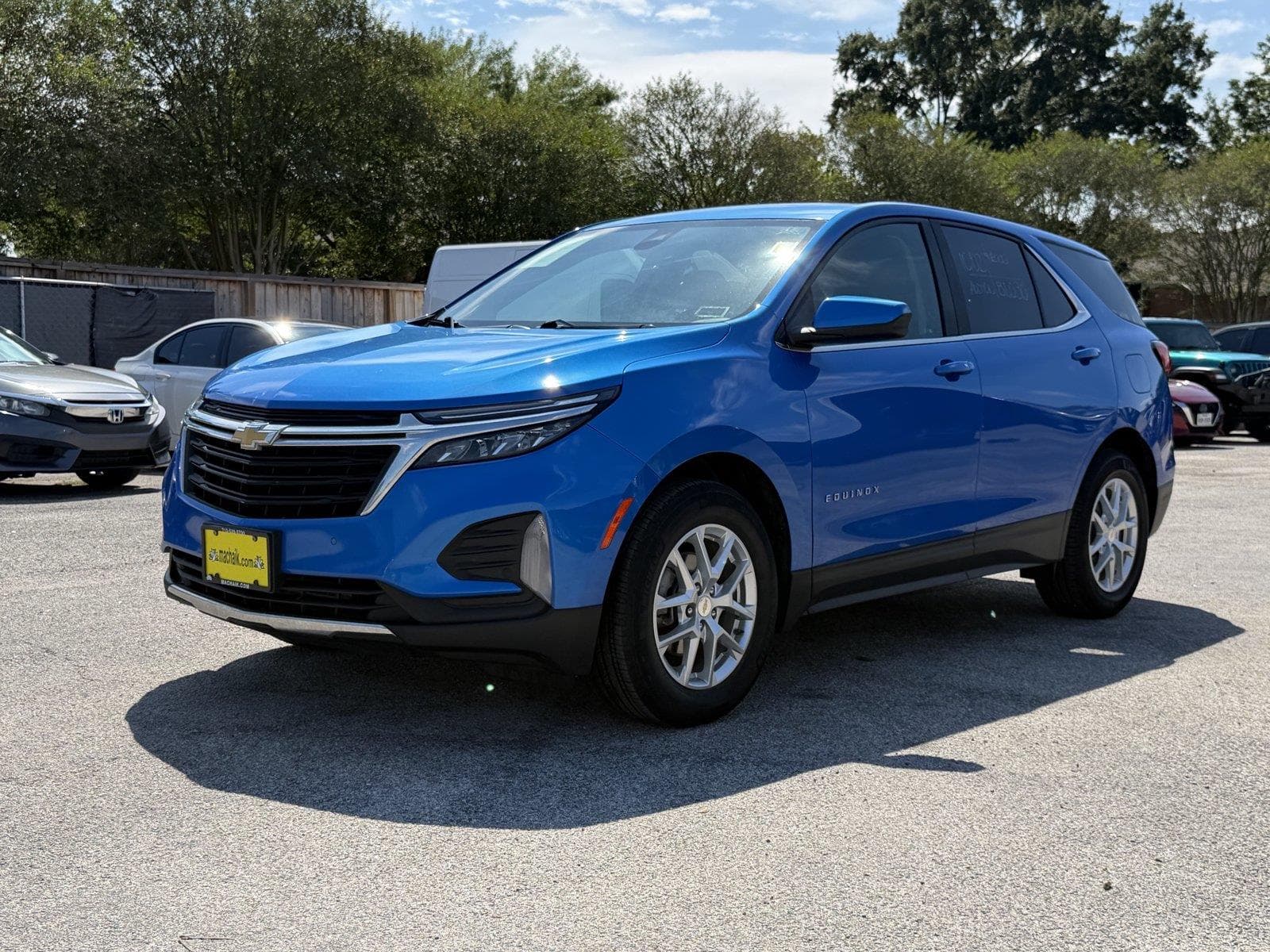 2024 Chevrolet Equinox LT — photo 1 of 30