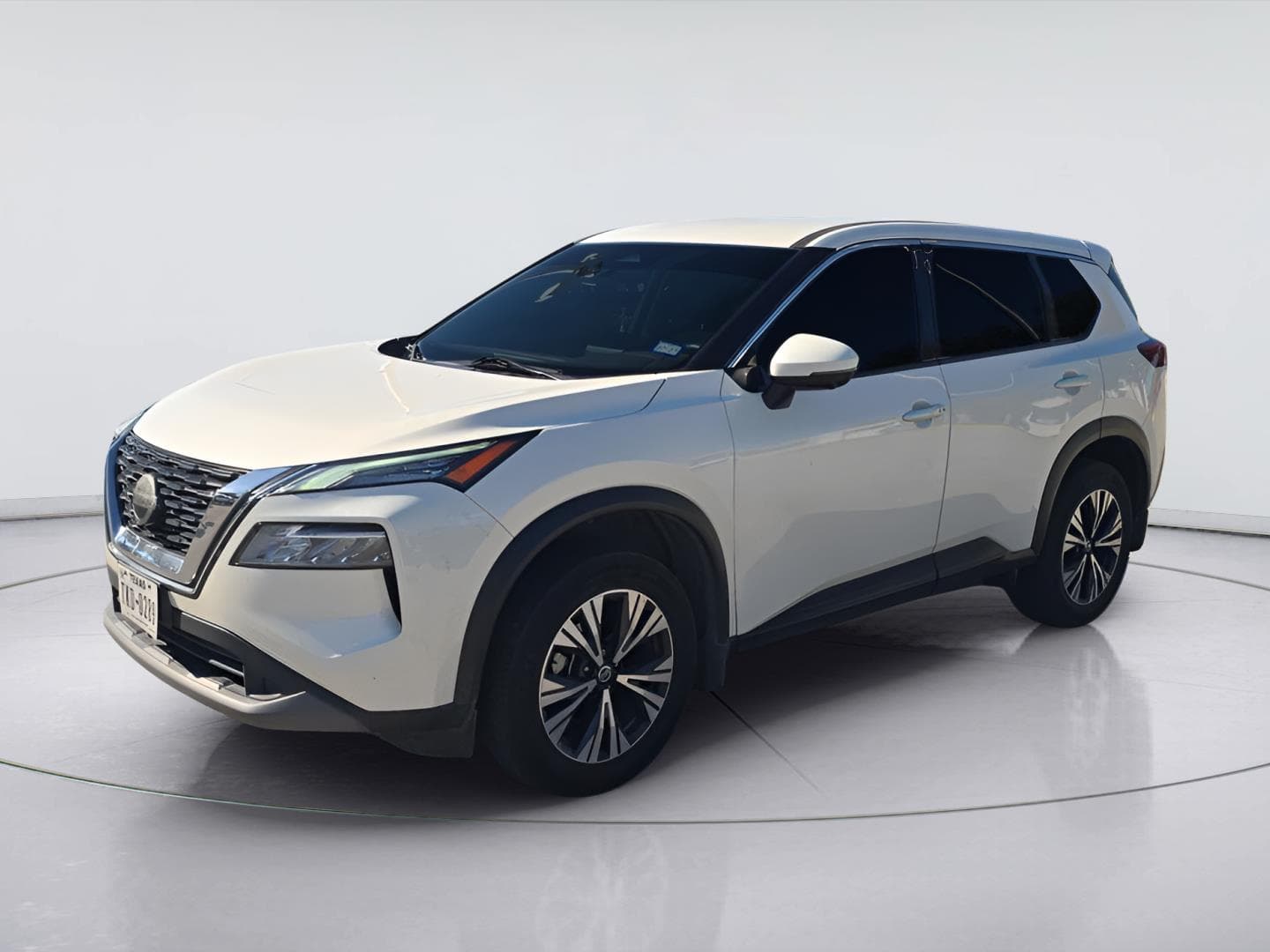 2021 Nissan Rogue SV — photo 1 of 7
