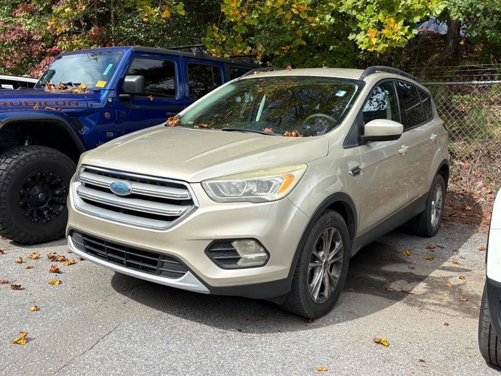 2017 Ford Escape SE — photo 1 of 12