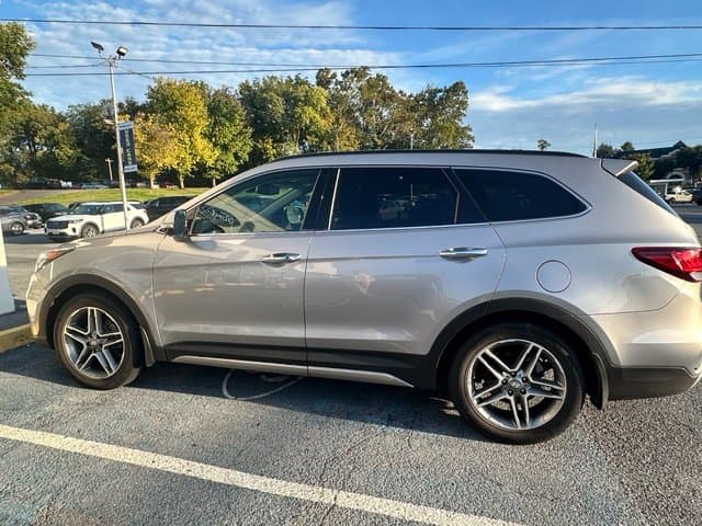 2018 Hyundai Santa Fe Limited Ultimate — photo 1 of 3