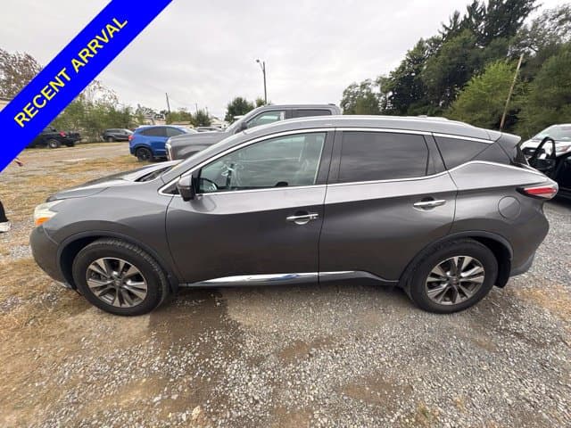 2017 Nissan Murano SL — photo 1 of 8