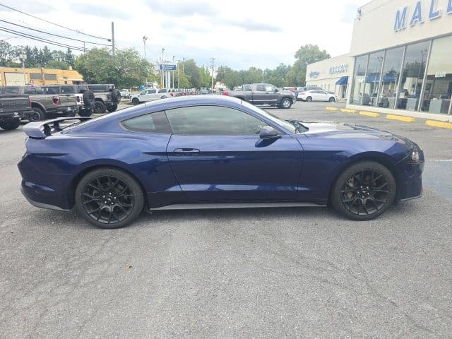 2019 Ford Mustang EcoBoost Premium — photo 1 of 9