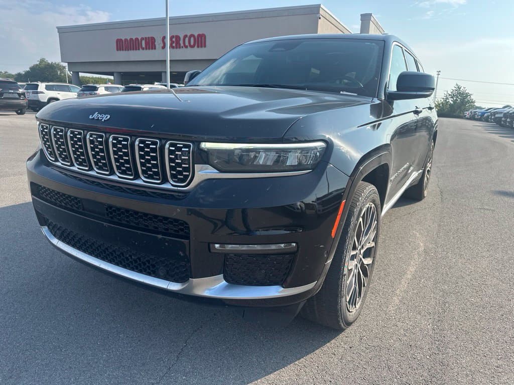 2021 Jeep Grand Cherokee L Summit — photo 1 of 16