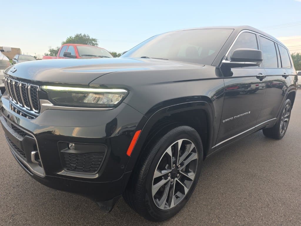 2022 Jeep Grand Cherokee L Overland — photo 1 of 20