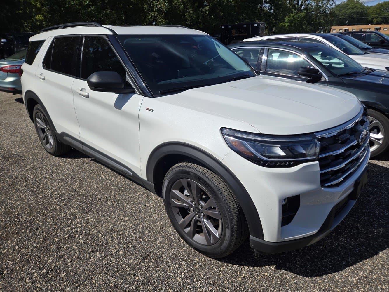 2025 Ford Explorer Active — photo 1 of 4